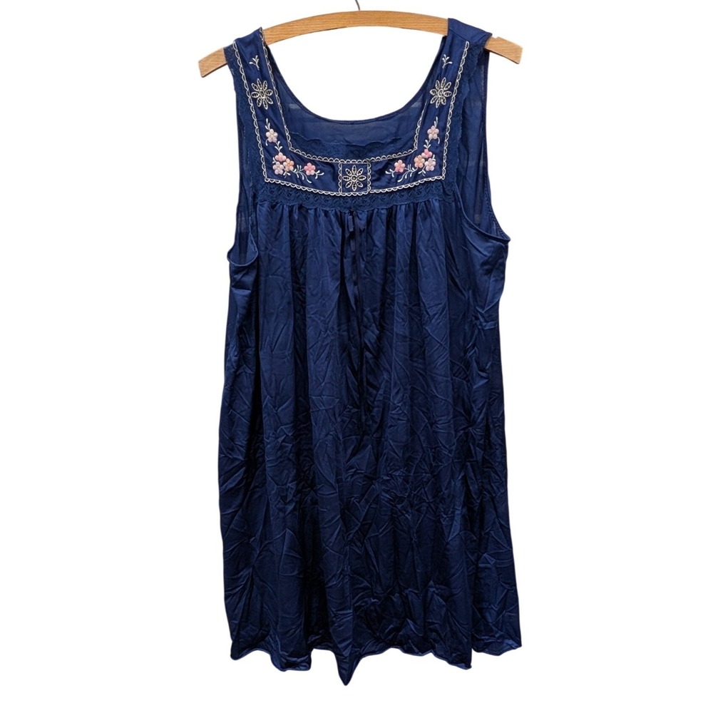 Vintage Lorraine Navy Blue Embroidered Floral Nightgown Lace Trim USA Made- L